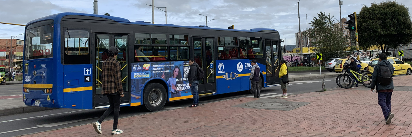 Flota de buses con vallas activas